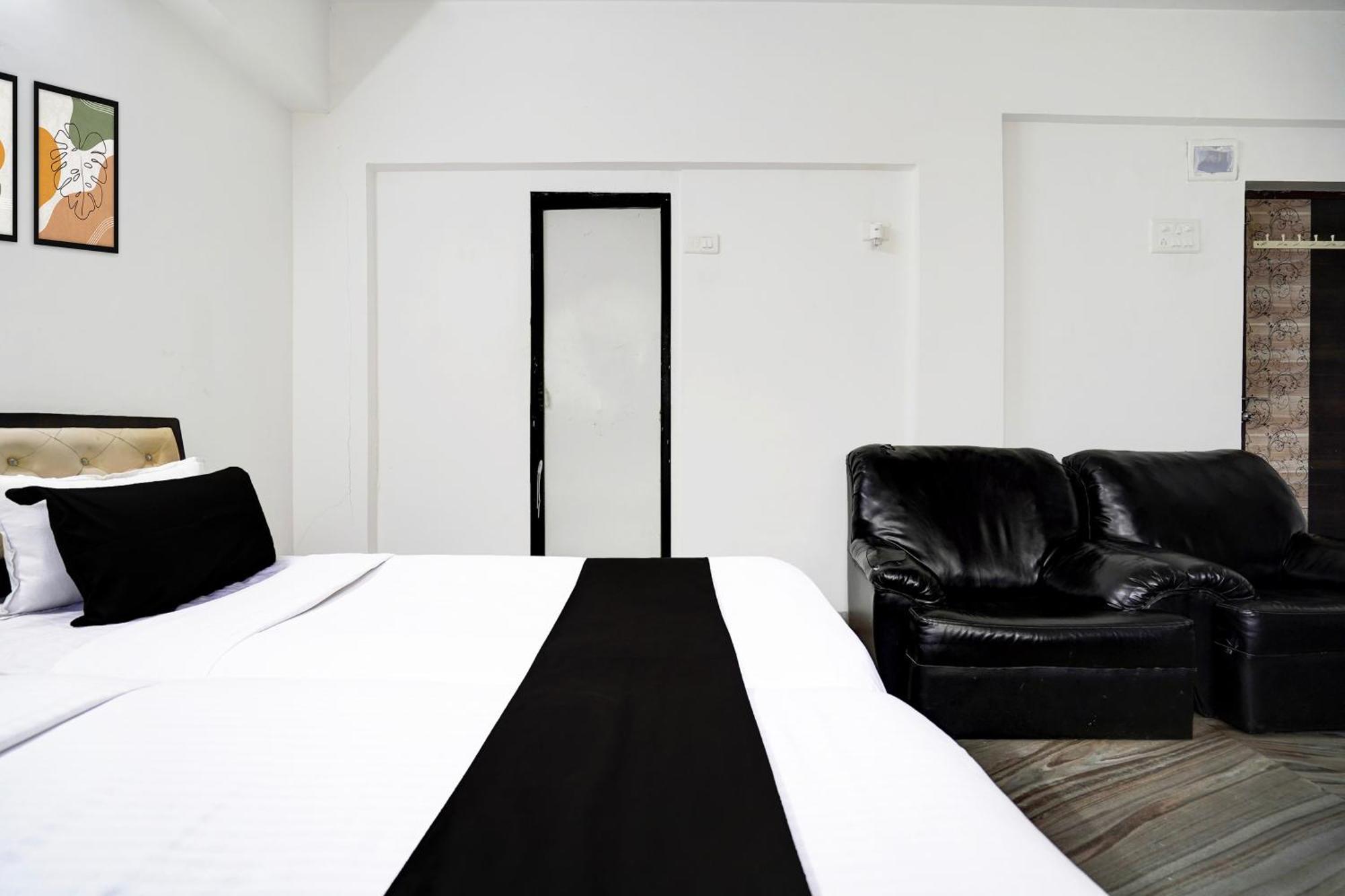 Super Hotel O Deluxe United Corporate Home Нави Мумбай Екстериор снимка